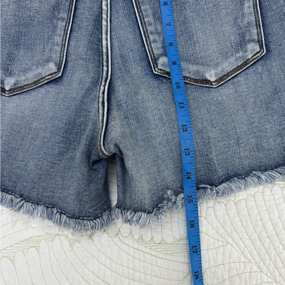 Judy Blue Women's Frayed Hem Jean Shorts - Size M - Picture 8 of 9